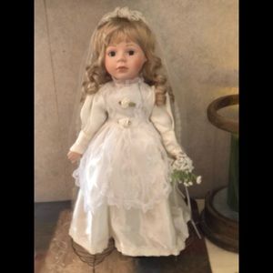 Cracker Barrel Bride Doll 17” H